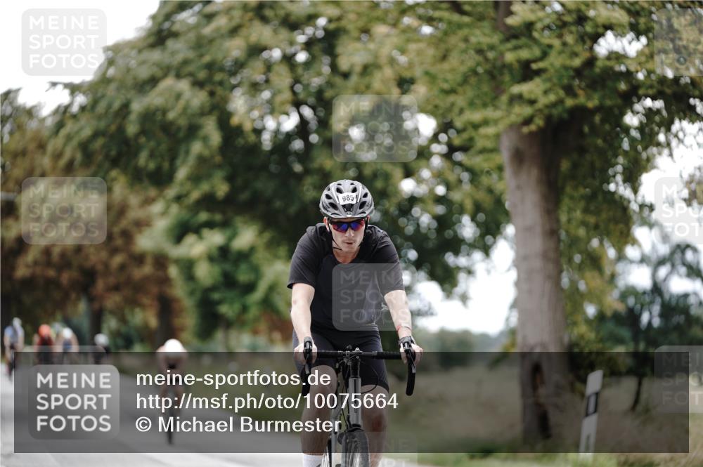 30.08.2026 - Elbe Triathlon Hamburg Michael Burmester http://msf.ph/oto/10075664 30.08.2026 11:07:41 Radfahren 925, 985, 1300, 1364, 1435, 1438, 1578 meine-sportfotos.de