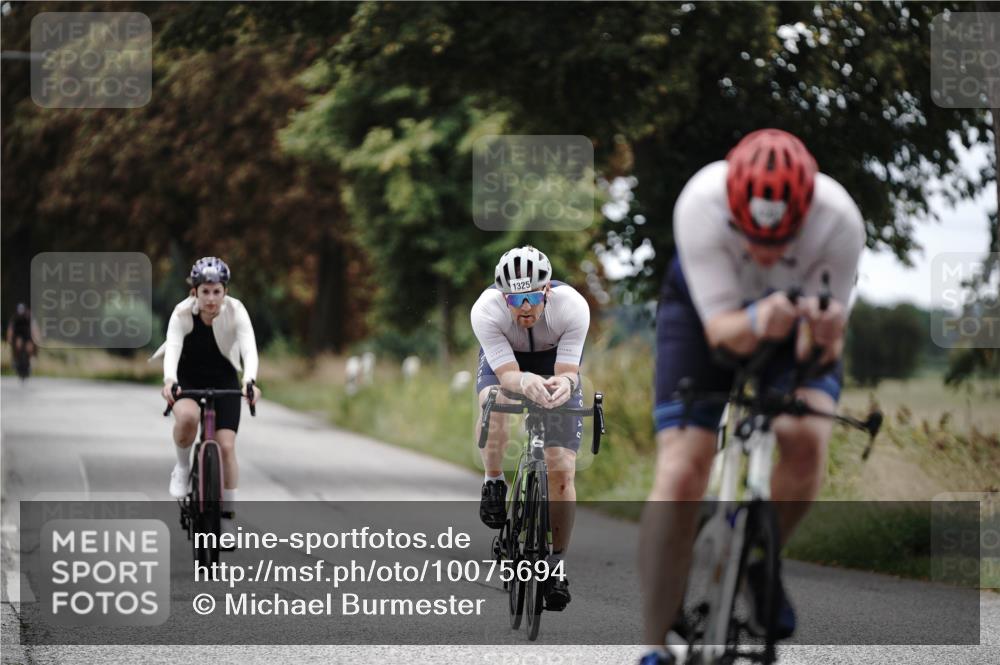 30.08.2026 - Elbe Triathlon Hamburg Michael Burmester http://msf.ph/oto/10075694 30.08.2026 11:07:56 Radfahren 907, 1287, 1325 meine-sportfotos.de