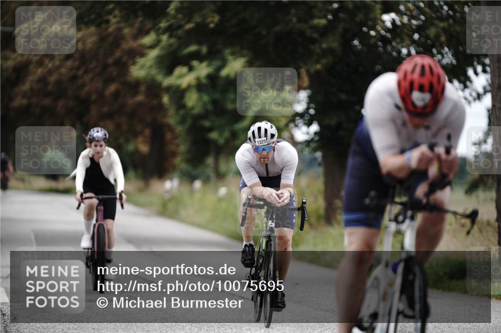 30.08.2026 - Elbe Triathlon Hamburg Michael Burmester http://msf.ph/oto/10075695 30.08.2026 11:07:56 Radfahren 907, 1287, 1325 meine-sportfotos.de