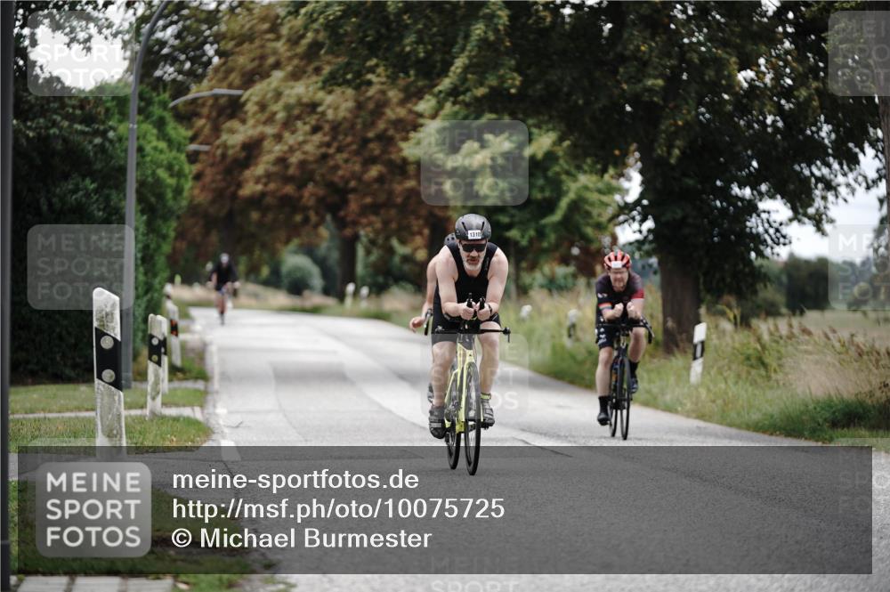 30.08.2026 - Elbe Triathlon Hamburg Michael Burmester http://msf.ph/oto/10075725 30.08.2026 11:08:15 Radfahren 1277, 1310, 1311, 1398, 1410 meine-sportfotos.de