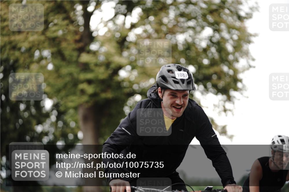 30.08.2026 - Elbe Triathlon Hamburg Michael Burmester http://msf.ph/oto/10075735 30.08.2026 11:08:28 Radfahren 1087, 1245, 1489 meine-sportfotos.de