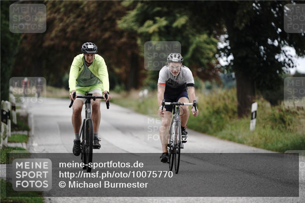 30.08.2026 - Elbe Triathlon Hamburg Michael Burmester http://msf.ph/oto/10075770 30.08.2026 11:09:08 Radfahren 1128, 1253, 1316 meine-sportfotos.de