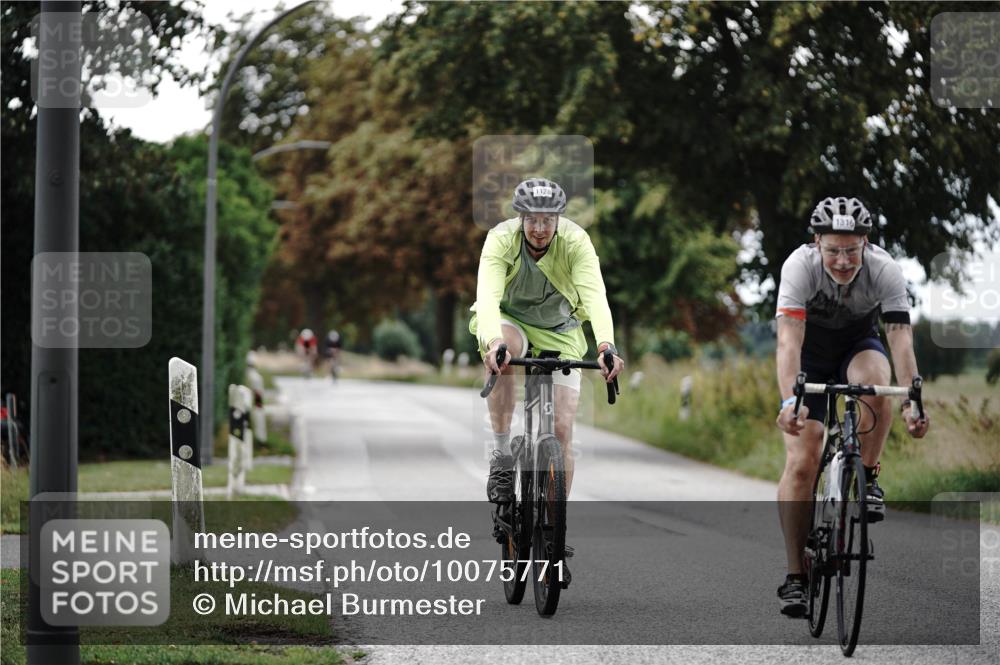 30.08.2026 - Elbe Triathlon Hamburg Michael Burmester http://msf.ph/oto/10075771 30.08.2026 11:09:09 Radfahren 1128, 1253, 1316 meine-sportfotos.de