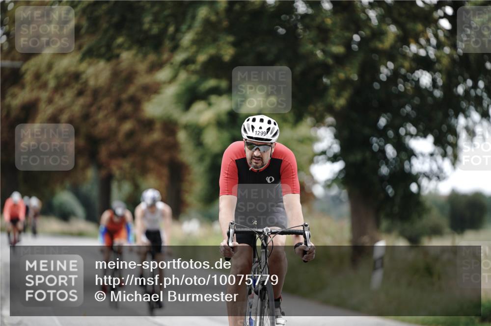 30.08.2026 - Elbe Triathlon Hamburg Michael Burmester http://msf.ph/oto/10075779 30.08.2026 11:09:21 Radfahren 1299, 1353, 1422, 1441 meine-sportfotos.de
