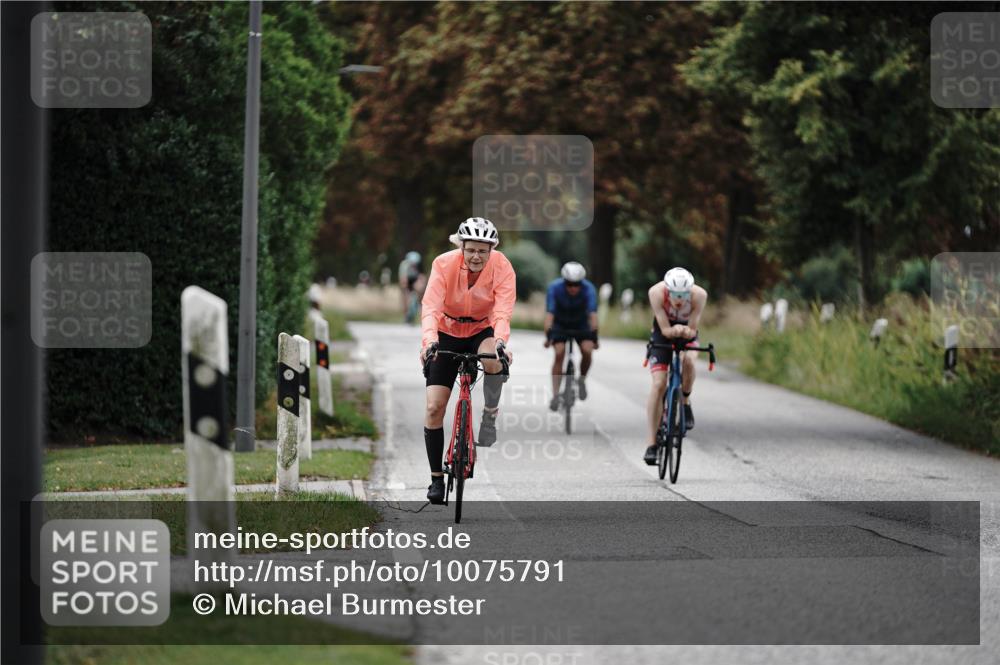 30.08.2026 - Elbe Triathlon Hamburg Michael Burmester http://msf.ph/oto/10075791 30.08.2026 11:09:27 Radfahren 982, 1326, 1446 meine-sportfotos.de