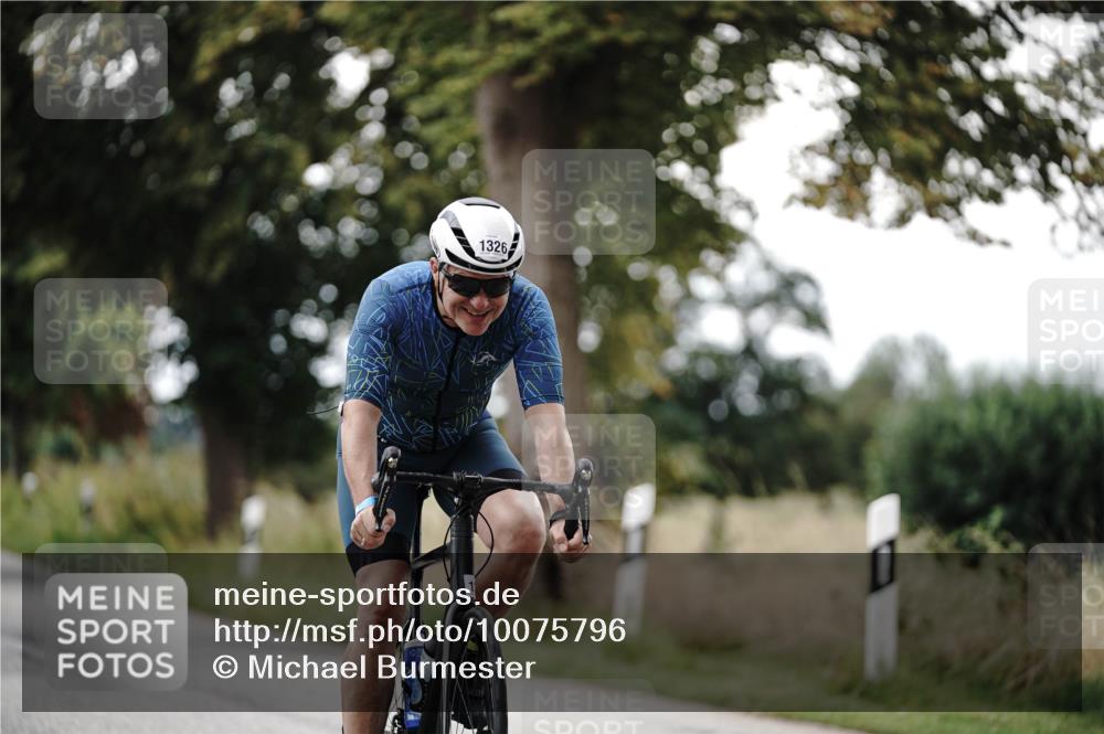 30.08.2026 - Elbe Triathlon Hamburg Michael Burmester http://msf.ph/oto/10075796 30.08.2026 11:09:32 Radfahren 982, 1326, 1446 meine-sportfotos.de