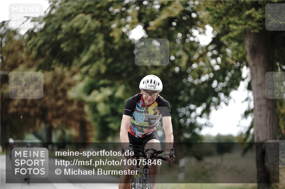 30.08.2026 - Elbe Triathlon Hamburg Michael Burmester http://msf.ph/oto/10075846 30.08.2026 11:10:06 Radfahren 1296, 1324, 1357 meine-sportfotos.de
