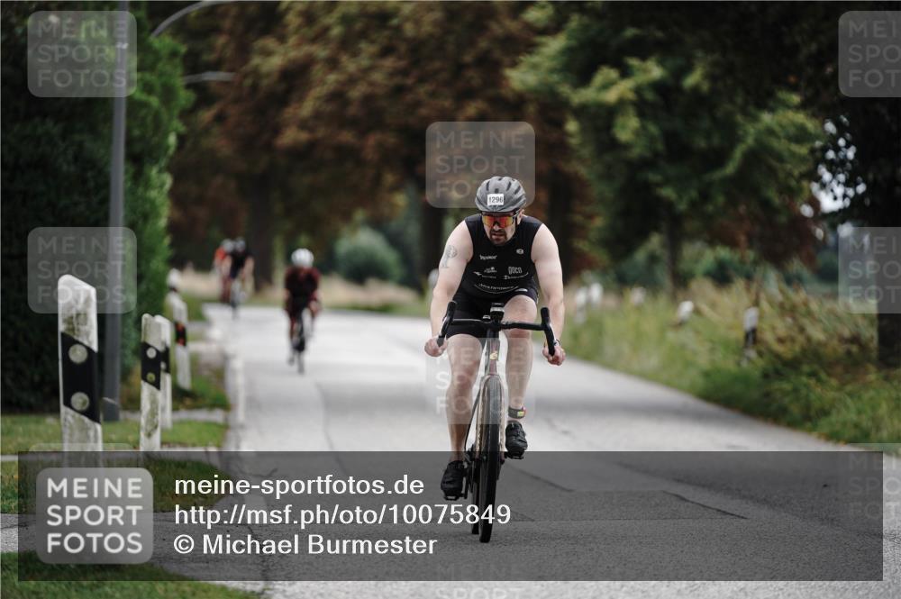 30.08.2026 - Elbe Triathlon Hamburg Michael Burmester http://msf.ph/oto/10075849 30.08.2026 11:10:09 Radfahren 1296, 1324, 1481 meine-sportfotos.de