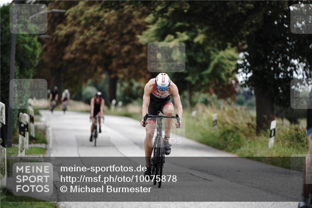 30.08.2026 - Elbe Triathlon Hamburg Michael Burmester http://msf.ph/oto/10075878 30.08.2026 11:10:46 Radfahren 1447, 1452, 1463 meine-sportfotos.de
