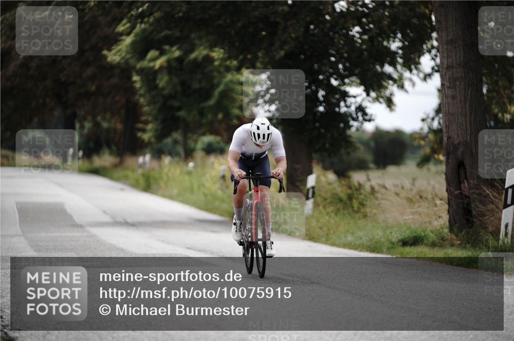 30.08.2026 - Elbe Triathlon Hamburg Michael Burmester http://msf.ph/oto/10075915 30.08.2026 11:11:40 Radfahren 1282, 1385 meine-sportfotos.de