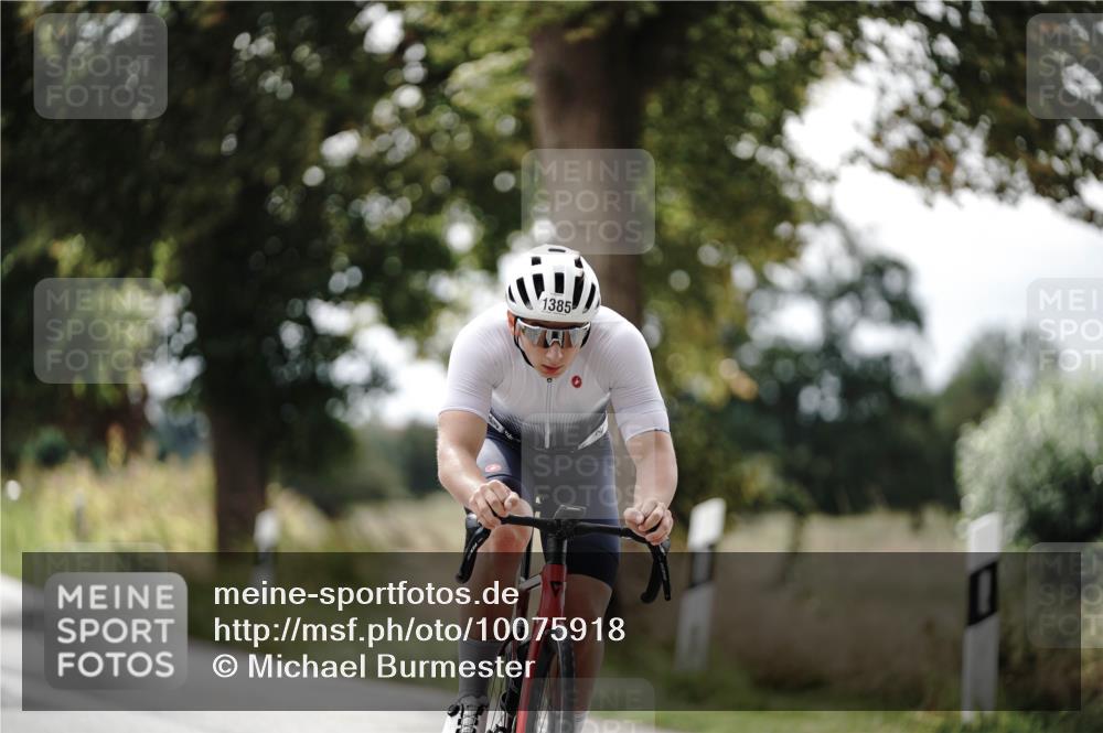 30.08.2026 - Elbe Triathlon Hamburg Michael Burmester http://msf.ph/oto/10075918 30.08.2026 11:11:41 Radfahren 1282, 1385 meine-sportfotos.de