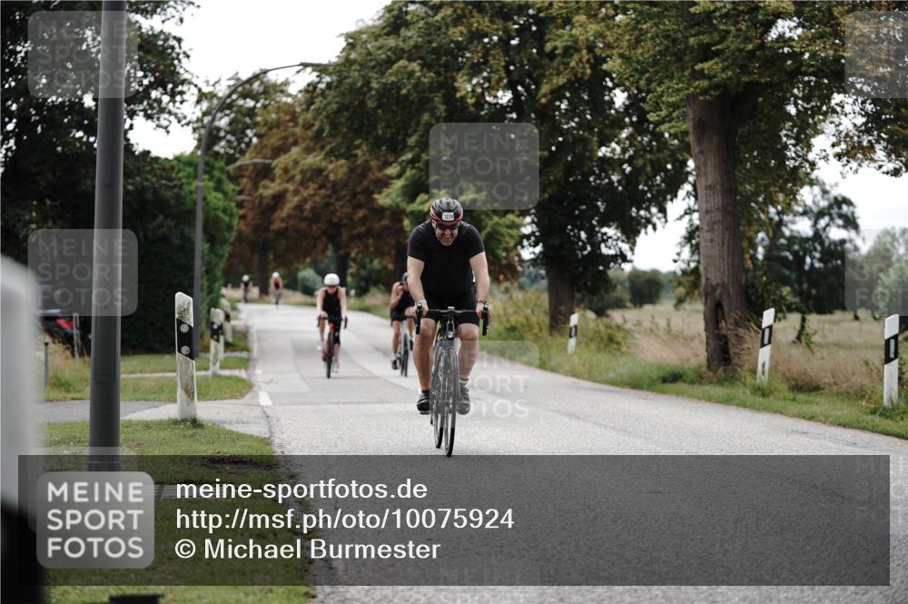 30.08.2026 - Elbe Triathlon Hamburg Michael Burmester http://msf.ph/oto/10075924 30.08.2026 11:11:55 Radfahren 1270, 1274, 1429, 1456, 1563 meine-sportfotos.de