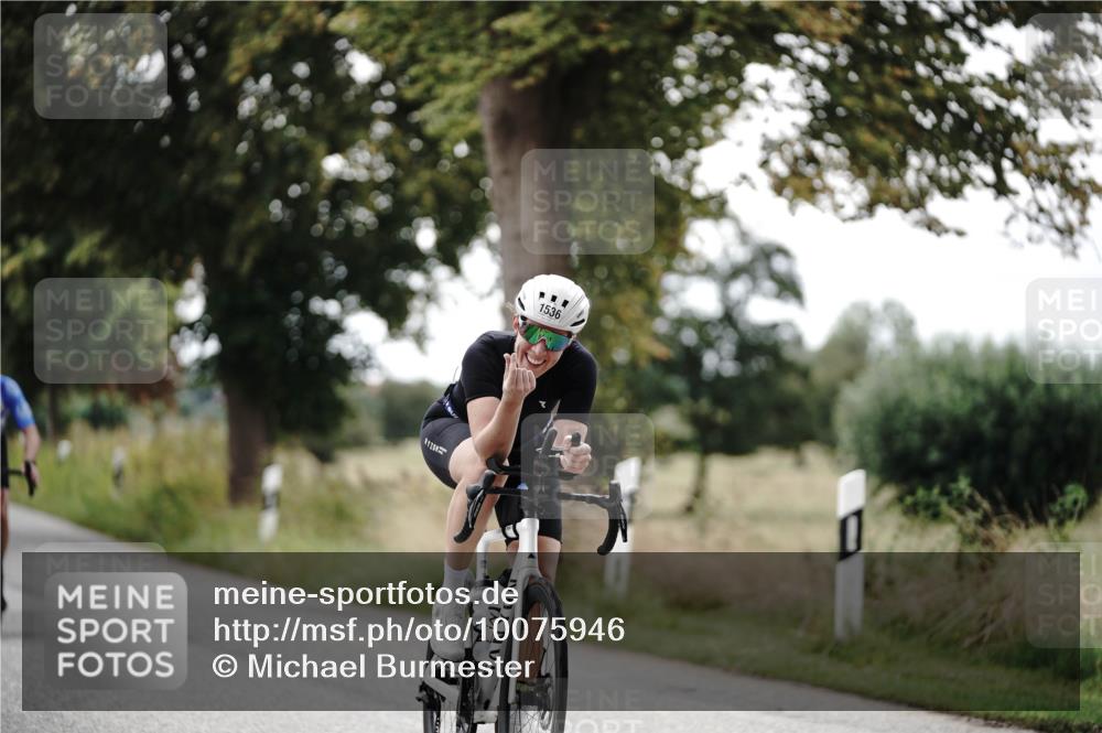 30.08.2026 - Elbe Triathlon Hamburg Michael Burmester http://msf.ph/oto/10075946 30.08.2026 11:12:18 Radfahren 1336, 1536, 1581 meine-sportfotos.de