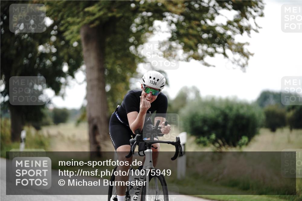 30.08.2026 - Elbe Triathlon Hamburg Michael Burmester http://msf.ph/oto/10075949 30.08.2026 11:12:18 Radfahren 1336, 1536, 1581 meine-sportfotos.de