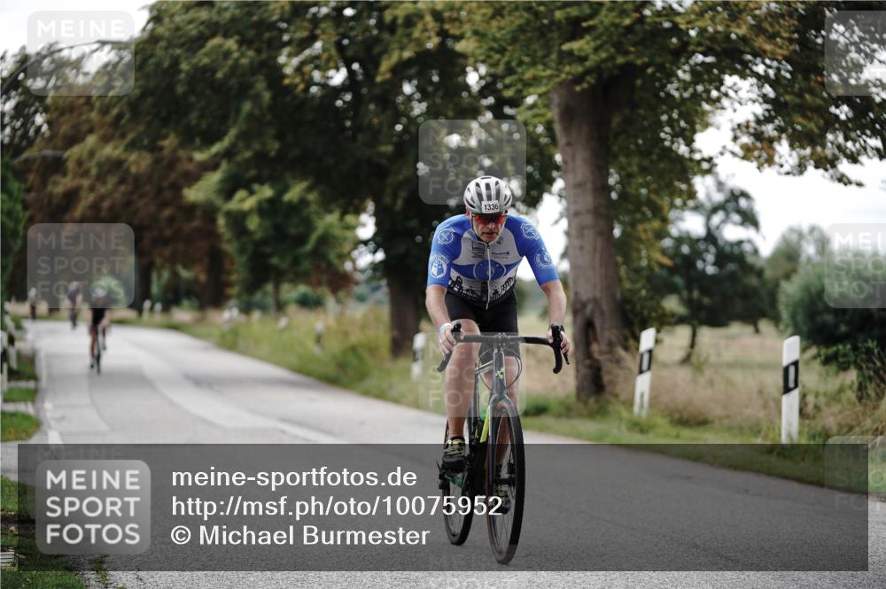 30.08.2026 - Elbe Triathlon Hamburg Michael Burmester http://msf.ph/oto/10075952 30.08.2026 11:12:20 Radfahren 1336, 1536, 1581 meine-sportfotos.de