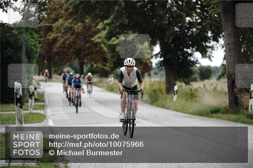30.08.2026 - Elbe Triathlon Hamburg Michael Burmester http://msf.ph/oto/10075966 30.08.2026 11:12:33 Radfahren 1252, 1288, 1444, 1467, 1479, 1496 meine-sportfotos.de