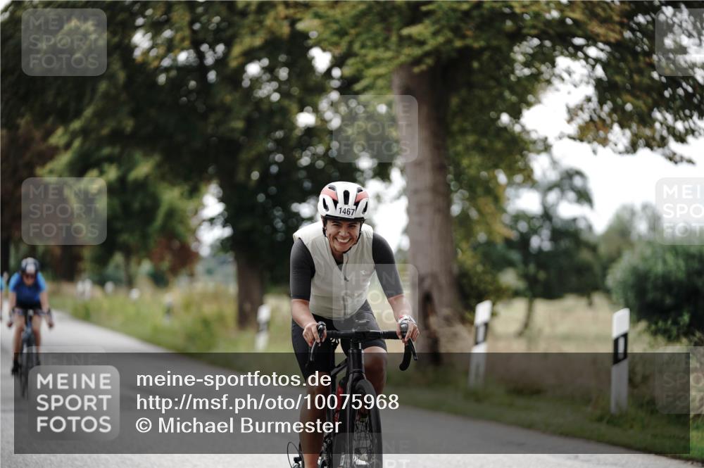 30.08.2026 - Elbe Triathlon Hamburg Michael Burmester http://msf.ph/oto/10075968 30.08.2026 11:12:34 Radfahren 1252, 1444, 1467, 1479, 1496 meine-sportfotos.de