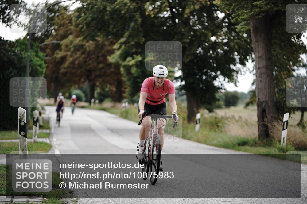 30.08.2026 - Elbe Triathlon Hamburg Michael Burmester http://msf.ph/oto/10075983 30.08.2026 11:12:44 Radfahren 1434, 1488, 1526 meine-sportfotos.de