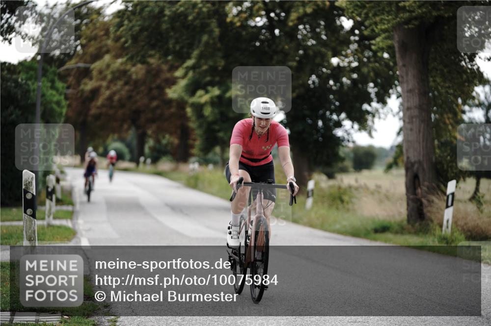 30.08.2026 - Elbe Triathlon Hamburg Michael Burmester http://msf.ph/oto/10075984 30.08.2026 11:12:44 Radfahren 1434, 1488, 1526 meine-sportfotos.de