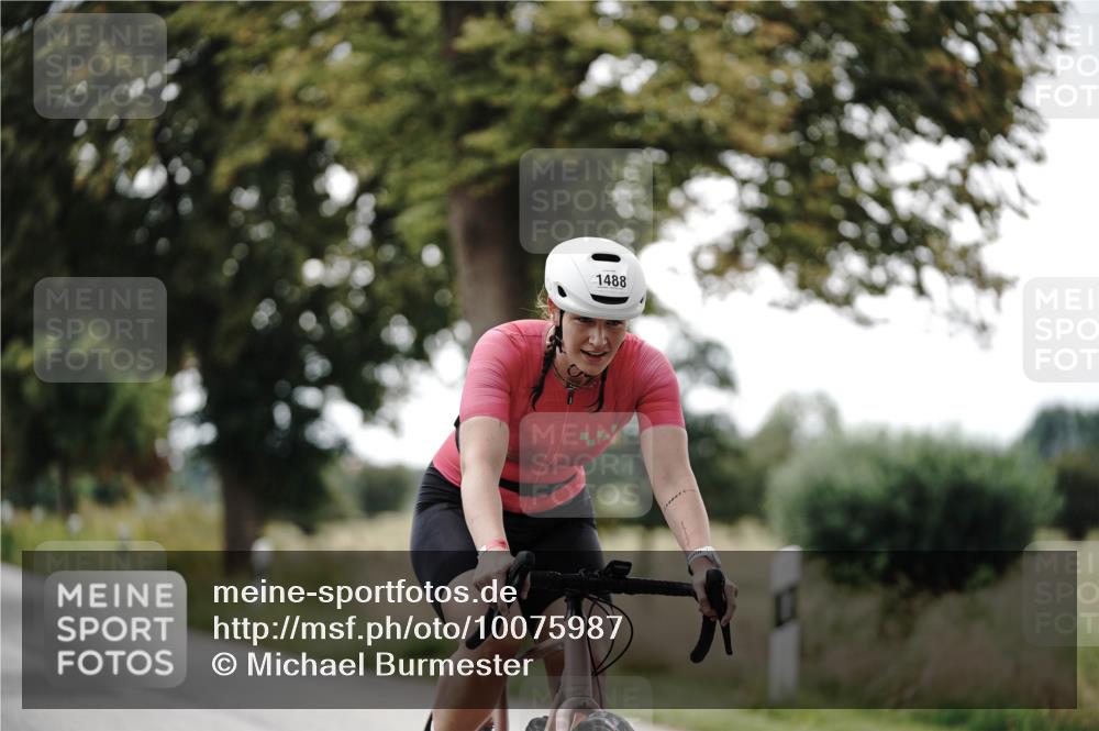 30.08.2026 - Elbe Triathlon Hamburg Michael Burmester http://msf.ph/oto/10075987 30.08.2026 11:12:45 Radfahren 1434, 1488, 1526 meine-sportfotos.de