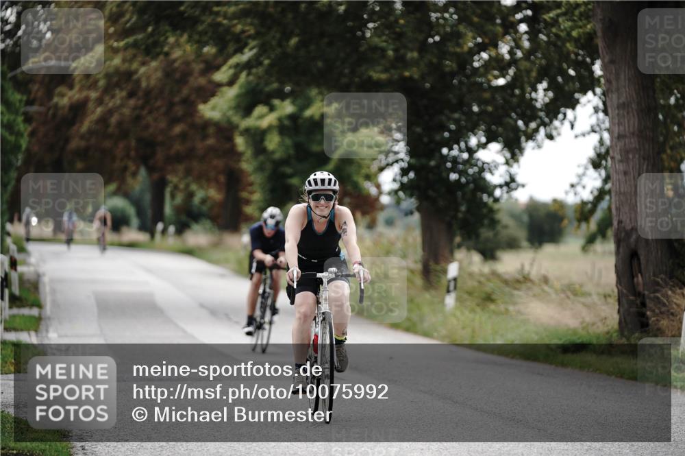 30.08.2026 - Elbe Triathlon Hamburg Michael Burmester http://msf.ph/oto/10075992 30.08.2026 11:12:52 Radfahren 1375, 1434, 1503 meine-sportfotos.de