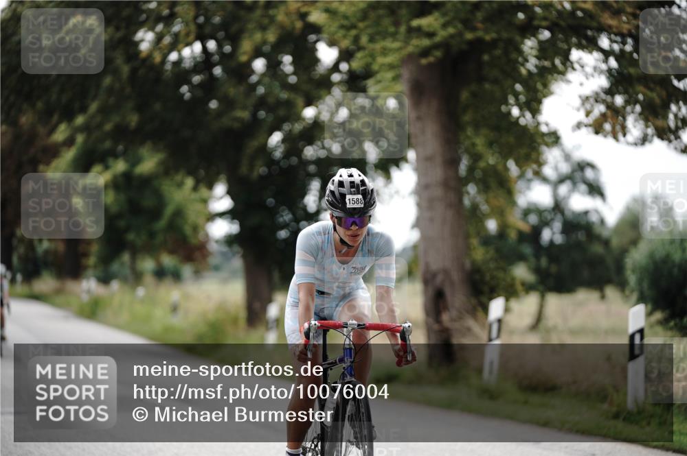 30.08.2026 - Elbe Triathlon Hamburg Michael Burmester http://msf.ph/oto/10076004 30.08.2026 11:13:03 Radfahren 1409, 1551, 1588 meine-sportfotos.de