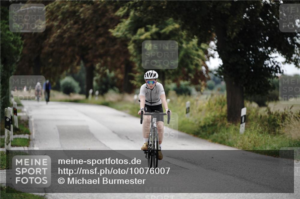 30.08.2026 - Elbe Triathlon Hamburg Michael Burmester http://msf.ph/oto/10076007 30.08.2026 11:13:05 Radfahren 1409, 1588 meine-sportfotos.de