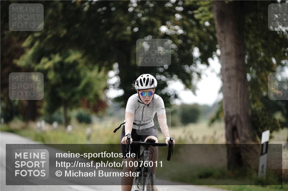 30.08.2026 - Elbe Triathlon Hamburg Michael Burmester http://msf.ph/oto/10076011 30.08.2026 11:13:07 Radfahren 1409 meine-sportfotos.de
