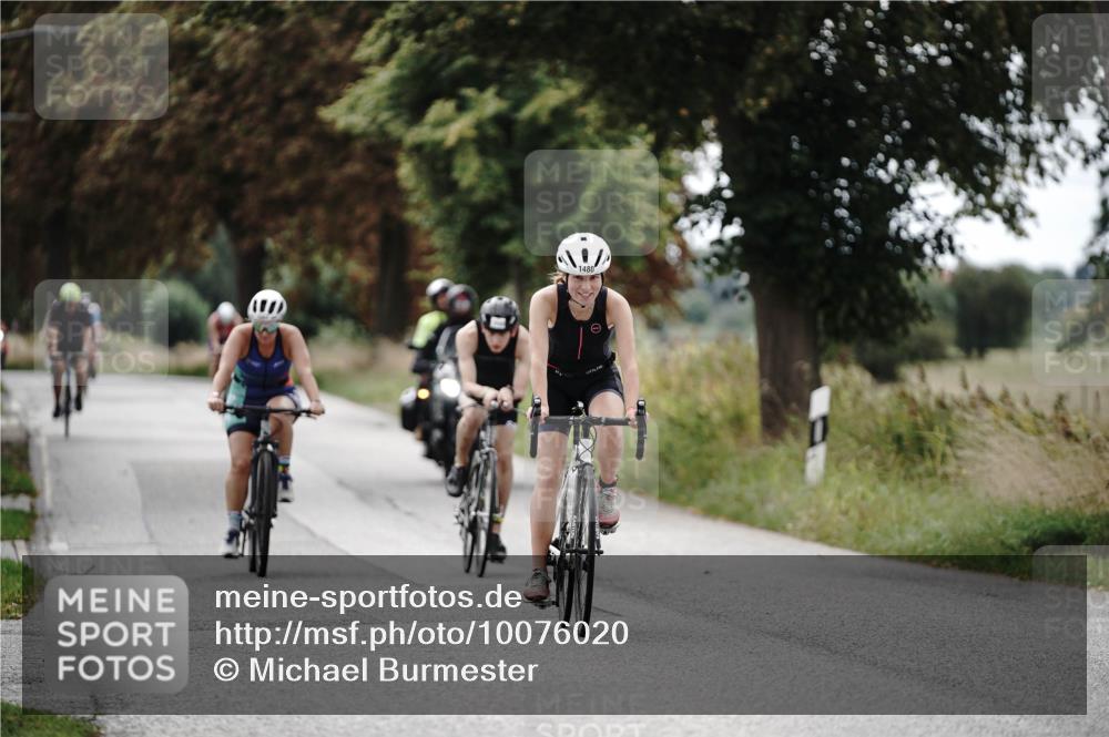 30.08.2026 - Elbe Triathlon Hamburg Michael Burmester http://msf.ph/oto/10076020 30.08.2026 11:13:20 Radfahren 1304, 1343, 1440, 1480, 1510, 1583 meine-sportfotos.de