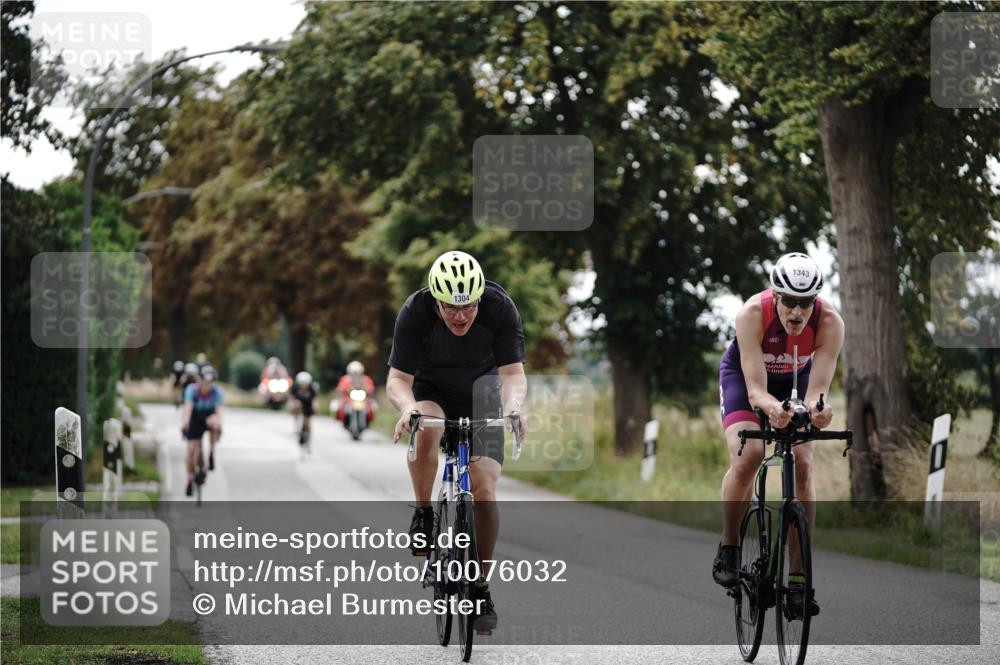 30.08.2026 - Elbe Triathlon Hamburg Michael Burmester http://msf.ph/oto/10076032 30.08.2026 11:13:26 Radfahren 1304, 1343, 1513, 1529, 1575, 1583 meine-sportfotos.de