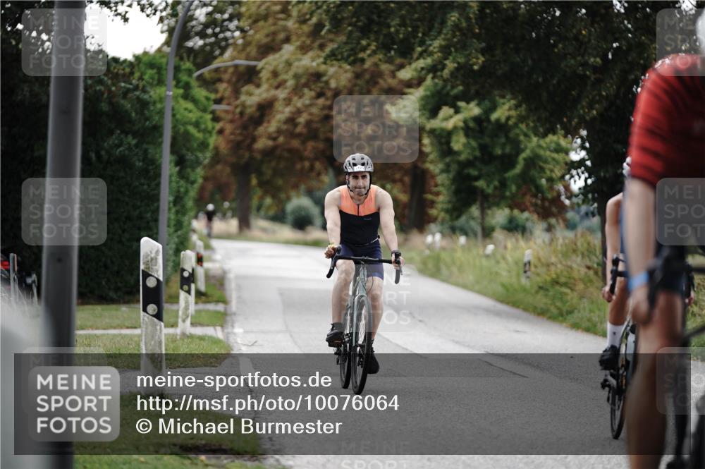 30.08.2026 - Elbe Triathlon Hamburg Michael Burmester http://msf.ph/oto/10076064 30.08.2026 11:13:52 Radfahren 1171, 1284, 1493, 1577 meine-sportfotos.de