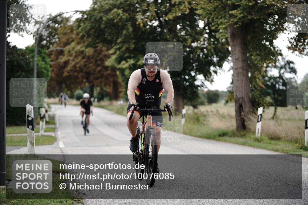 30.08.2026 - Elbe Triathlon Hamburg Michael Burmester http://msf.ph/oto/10076085 30.08.2026 11:14:20 Radfahren 1181, 1525, 1579 meine-sportfotos.de