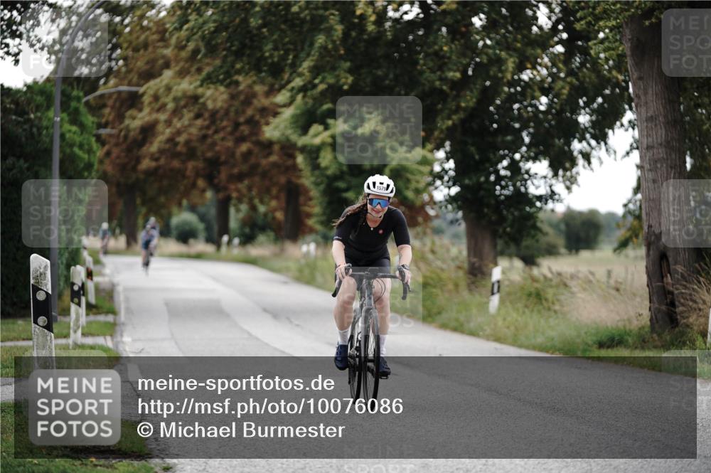 30.08.2026 - Elbe Triathlon Hamburg Michael Burmester http://msf.ph/oto/10076086 30.08.2026 11:14:22 Radfahren 1181, 1579 meine-sportfotos.de