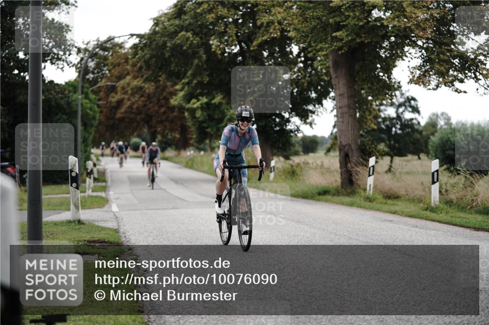 30.08.2026 - Elbe Triathlon Hamburg Michael Burmester http://msf.ph/oto/10076090 30.08.2026 11:14:30 Radfahren 1418, 1505, 1560 meine-sportfotos.de
