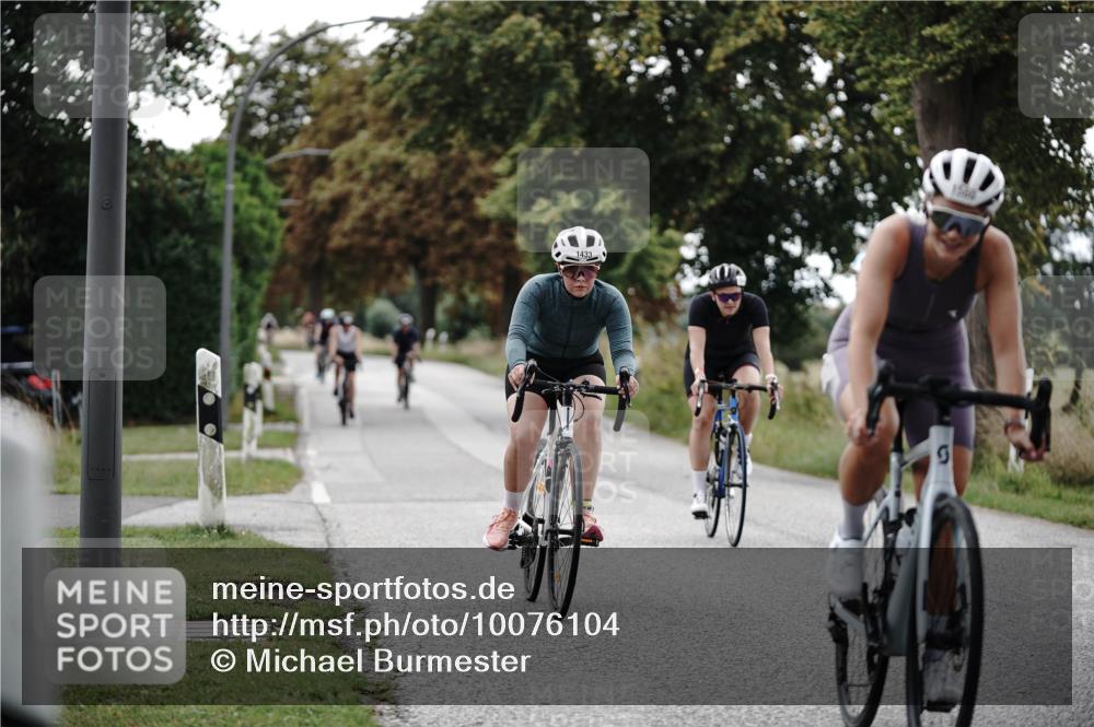 30.08.2026 - Elbe Triathlon Hamburg Michael Burmester http://msf.ph/oto/10076104 30.08.2026 11:14:38 Radfahren 1433, 1497, 1538, 1544, 1560 meine-sportfotos.de
