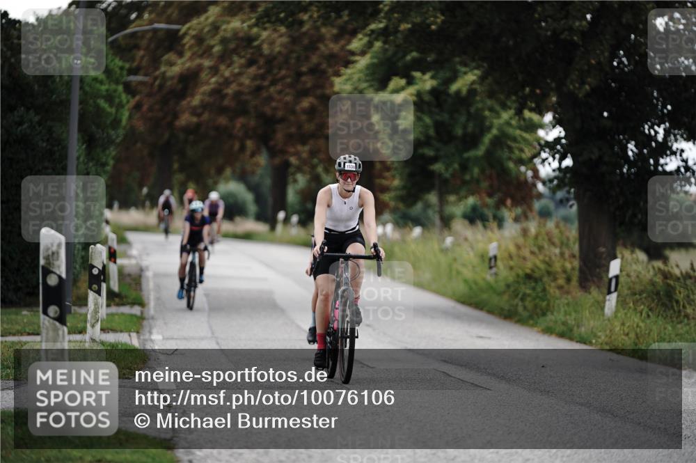 30.08.2026 - Elbe Triathlon Hamburg Michael Burmester http://msf.ph/oto/10076106 30.08.2026 11:14:41 Radfahren 804, 1433, 1497, 1538, 1544 meine-sportfotos.de