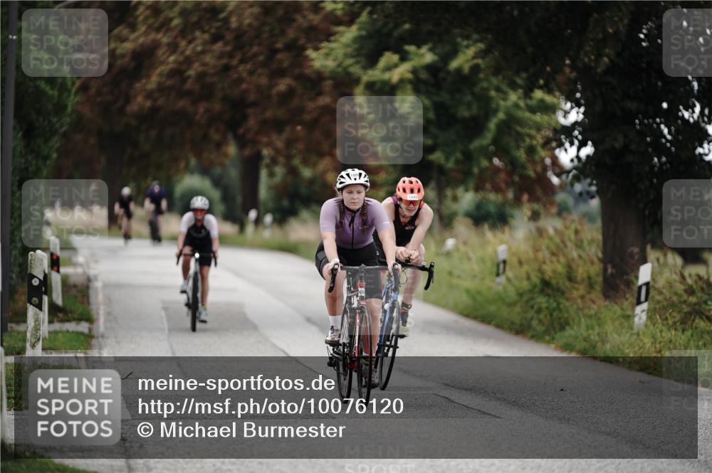 30.08.2026 - Elbe Triathlon Hamburg Michael Burmester http://msf.ph/oto/10076120 30.08.2026 11:14:49 Radfahren 804, 1408, 1449, 1584 meine-sportfotos.de