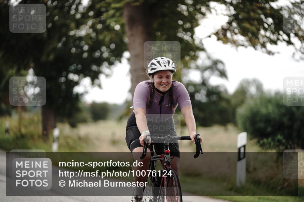 30.08.2026 - Elbe Triathlon Hamburg Michael Burmester http://msf.ph/oto/10076124 30.08.2026 11:14:51 Radfahren 1408, 1449, 1584 meine-sportfotos.de
