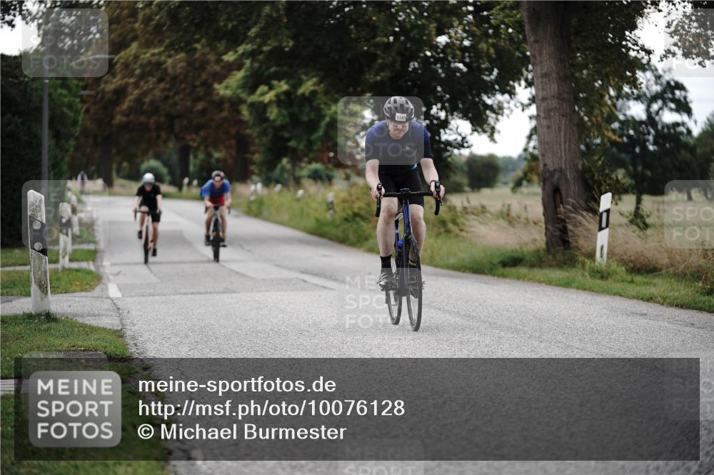 30.08.2026 - Elbe Triathlon Hamburg Michael Burmester http://msf.ph/oto/10076128 30.08.2026 11:14:57 Radfahren 1127, 1384 meine-sportfotos.de