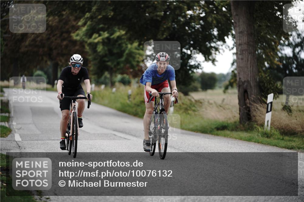 30.08.2026 - Elbe Triathlon Hamburg Michael Burmester http://msf.ph/oto/10076132 30.08.2026 11:14:59 Radfahren 1127, 1384 meine-sportfotos.de