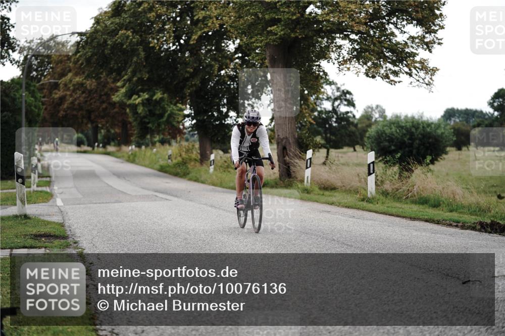 30.08.2026 - Elbe Triathlon Hamburg Michael Burmester http://msf.ph/oto/10076136 30.08.2026 11:15:11 Radfahren 1500 meine-sportfotos.de