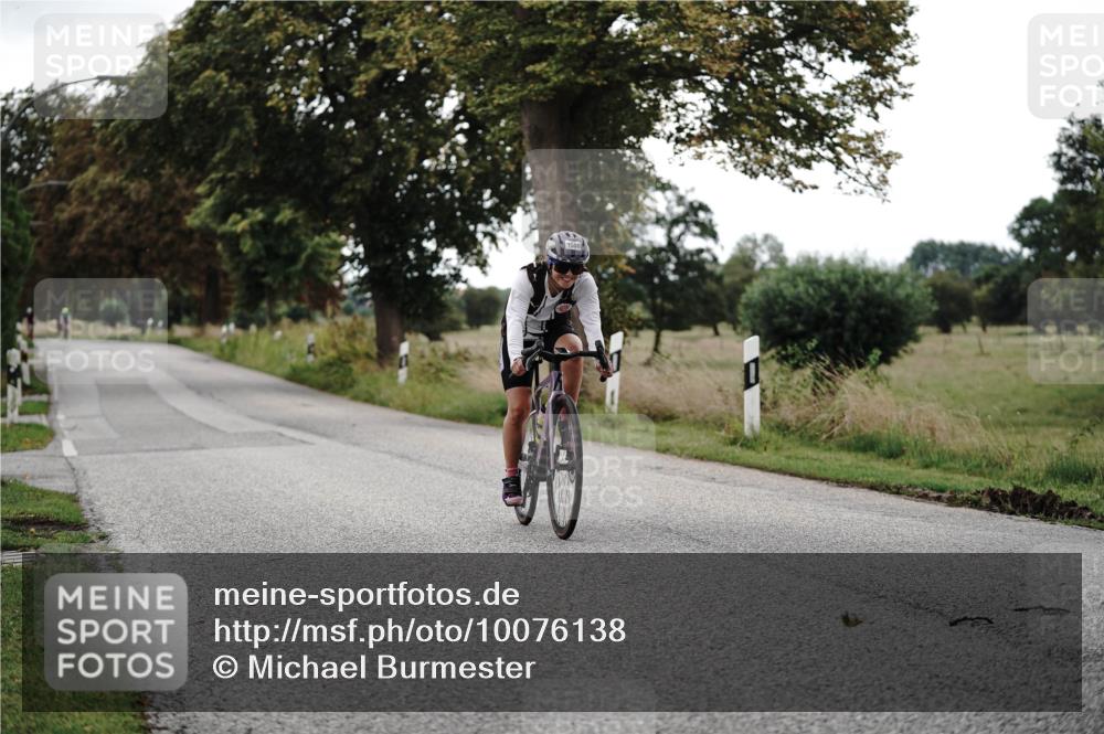 30.08.2026 - Elbe Triathlon Hamburg Michael Burmester http://msf.ph/oto/10076138 30.08.2026 11:15:11 Radfahren 1500 meine-sportfotos.de