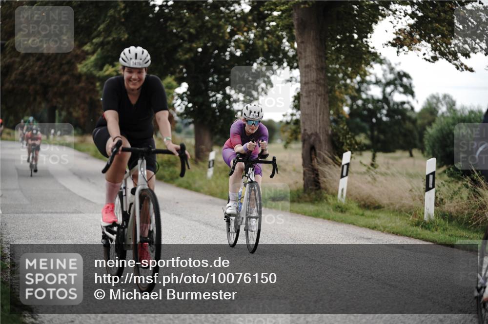 30.08.2026 - Elbe Triathlon Hamburg Michael Burmester http://msf.ph/oto/10076150 30.08.2026 11:15:31 Radfahren 1416, 1550, 1561, 1576 meine-sportfotos.de
