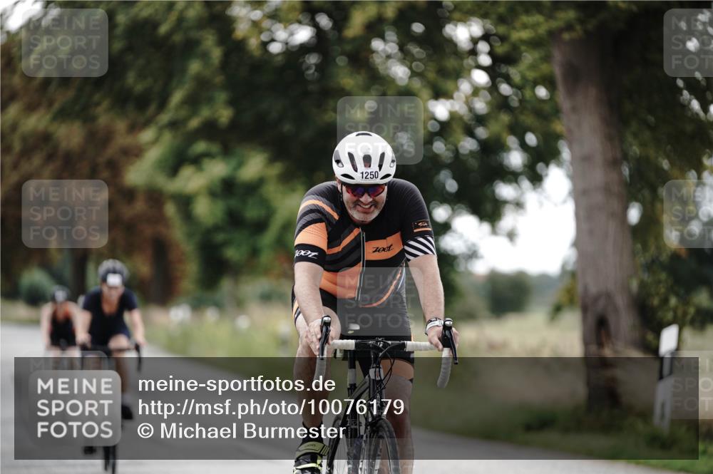 30.08.2026 - Elbe Triathlon Hamburg Michael Burmester http://msf.ph/oto/10076179 30.08.2026 11:15:57 Radfahren 1250, 1472, 1580 meine-sportfotos.de