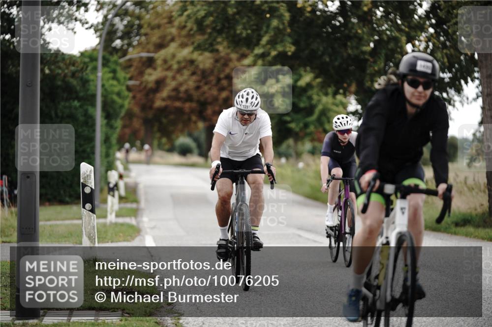30.08.2026 - Elbe Triathlon Hamburg Michael Burmester http://msf.ph/oto/10076205 30.08.2026 11:16:22 Radfahren 1281, 1475, 1490 meine-sportfotos.de