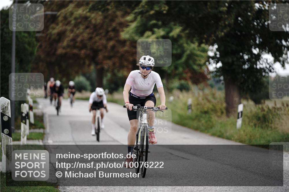 30.08.2026 - Elbe Triathlon Hamburg Michael Burmester http://msf.ph/oto/10076222 30.08.2026 11:17:10 Radfahren 888, 1421, 1574 meine-sportfotos.de