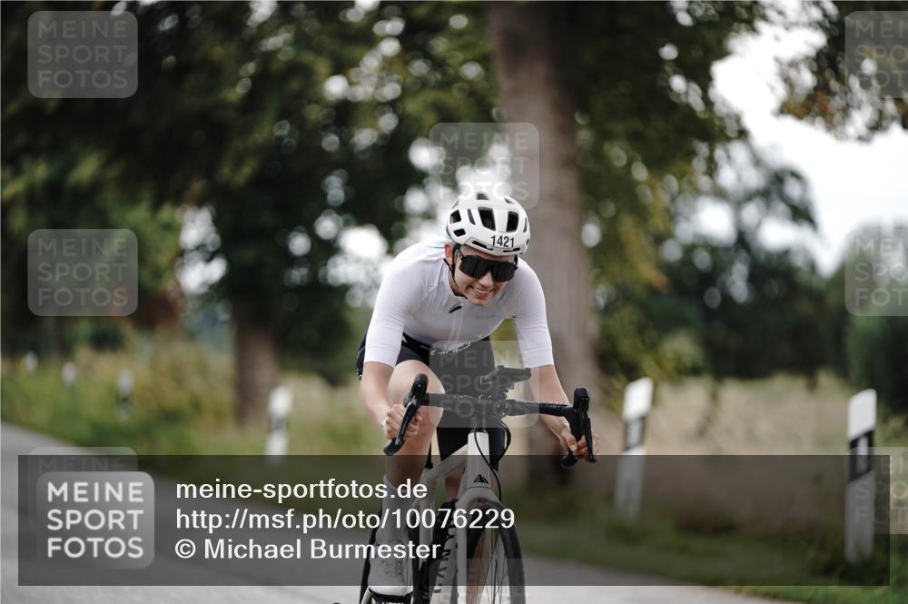 30.08.2026 - Elbe Triathlon Hamburg Michael Burmester http://msf.ph/oto/10076229 30.08.2026 11:17:13 Radfahren 888, 1415, 1421, 1574 meine-sportfotos.de