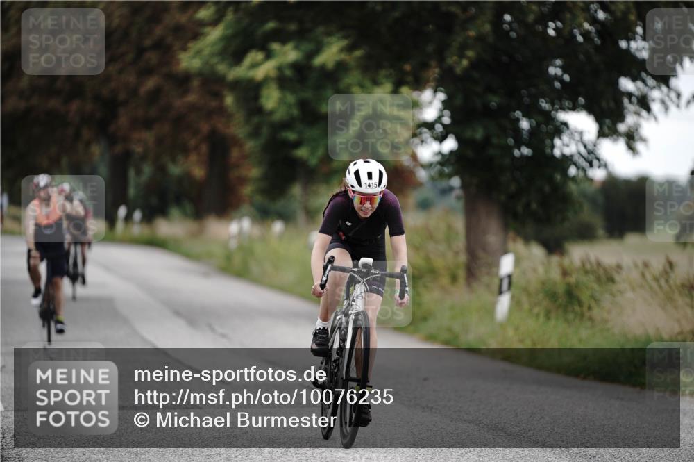 30.08.2026 - Elbe Triathlon Hamburg Michael Burmester http://msf.ph/oto/10076235 30.08.2026 11:17:18 Radfahren 888, 1175, 1415, 1487 meine-sportfotos.de