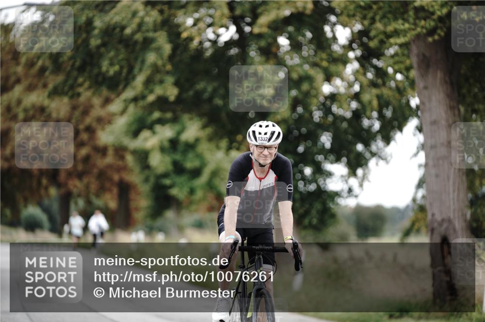 30.08.2026 - Elbe Triathlon Hamburg Michael Burmester http://msf.ph/oto/10076261 30.08.2026 11:17:35 Radfahren 1301, 1332, 1582 meine-sportfotos.de