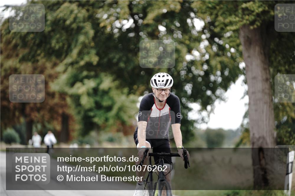 30.08.2026 - Elbe Triathlon Hamburg Michael Burmester http://msf.ph/oto/10076262 30.08.2026 11:17:35 Radfahren 1301, 1332, 1582 meine-sportfotos.de